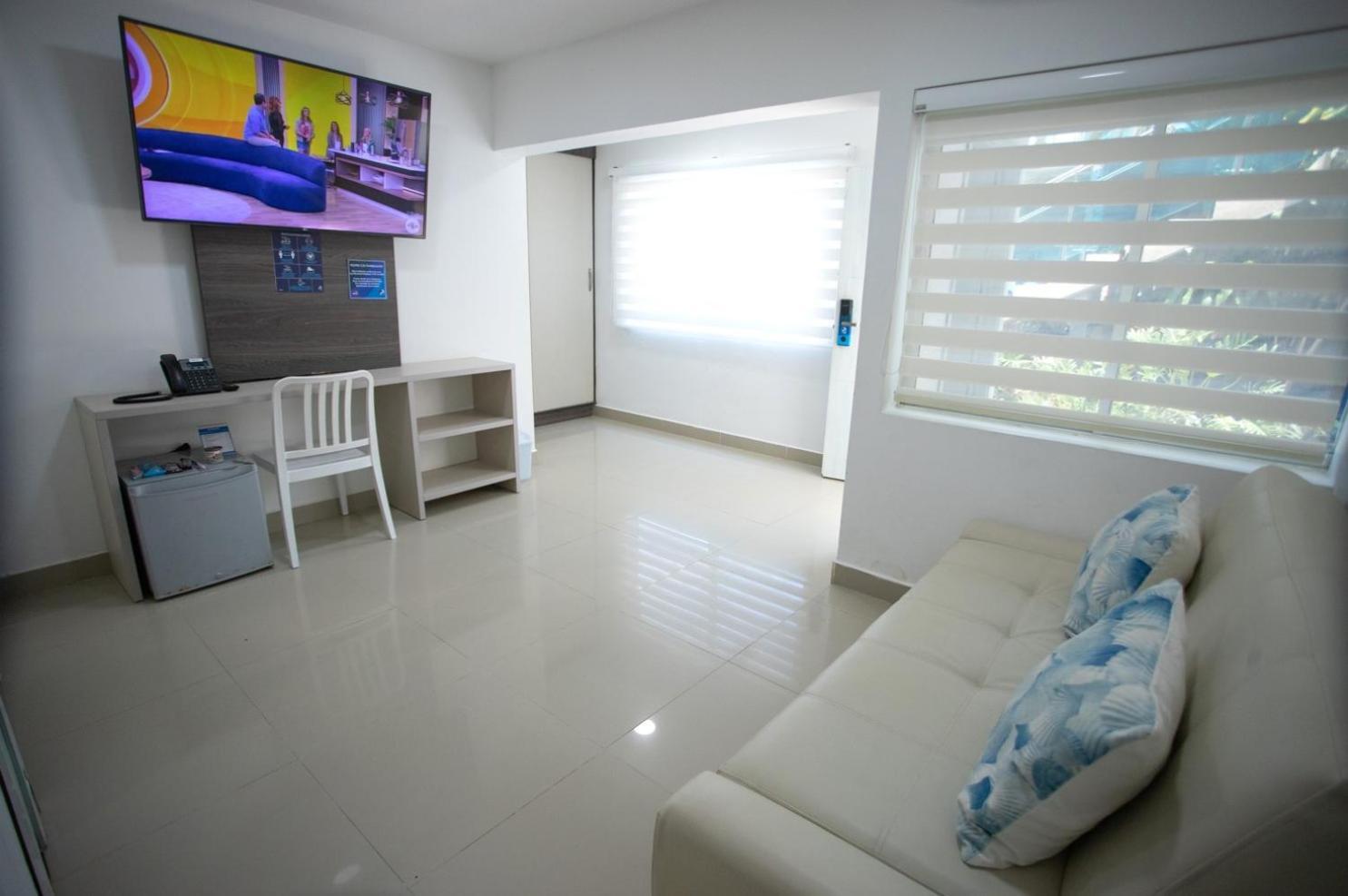 Hotel Poblado โกเวญาส ภายนอก รูปภาพ