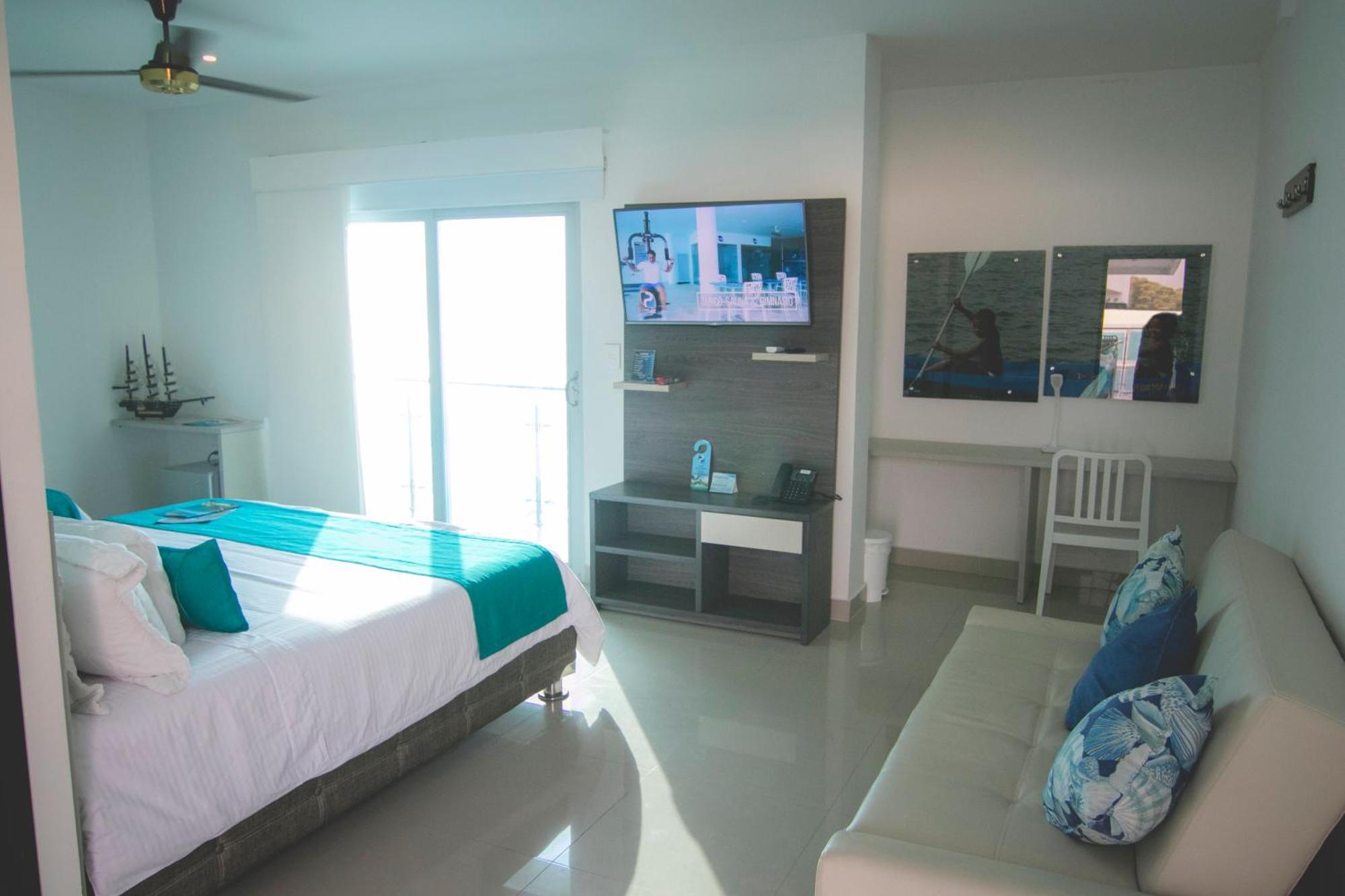Hotel Poblado โกเวญาส ภายนอก รูปภาพ